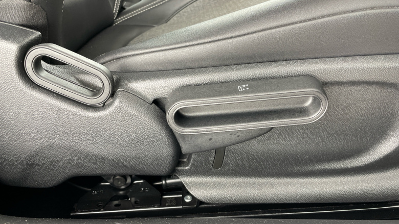 MINI Hatchback 135kW Cooper S Level 2 33kWh 3dr Auto Electric Hatchback